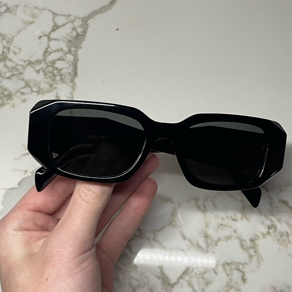 Designer Black Sunglasses - Picture 2 of 4